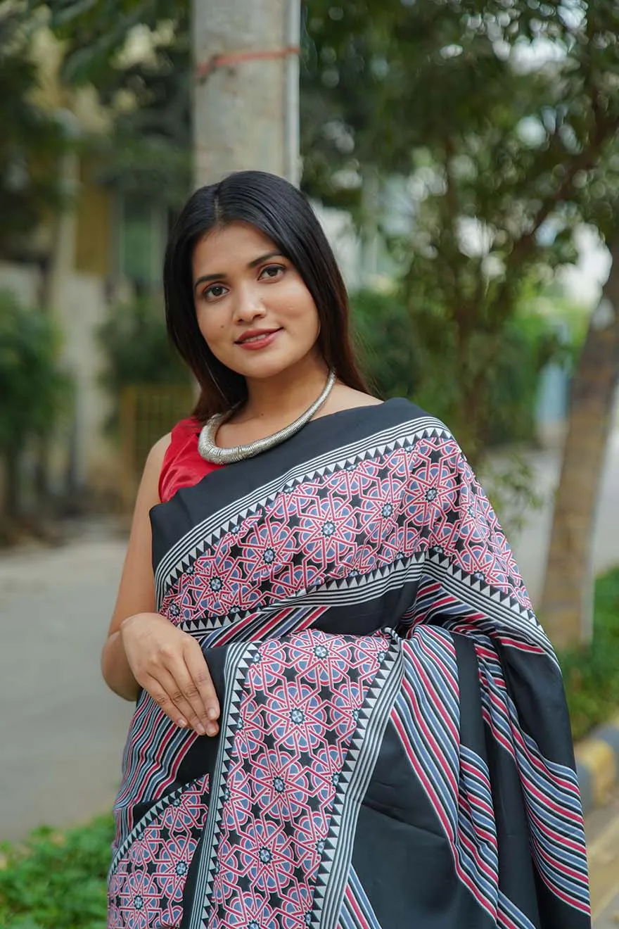 Comfortable Red & Black Soft silky Printed All Over Wrap in 1 minute saree