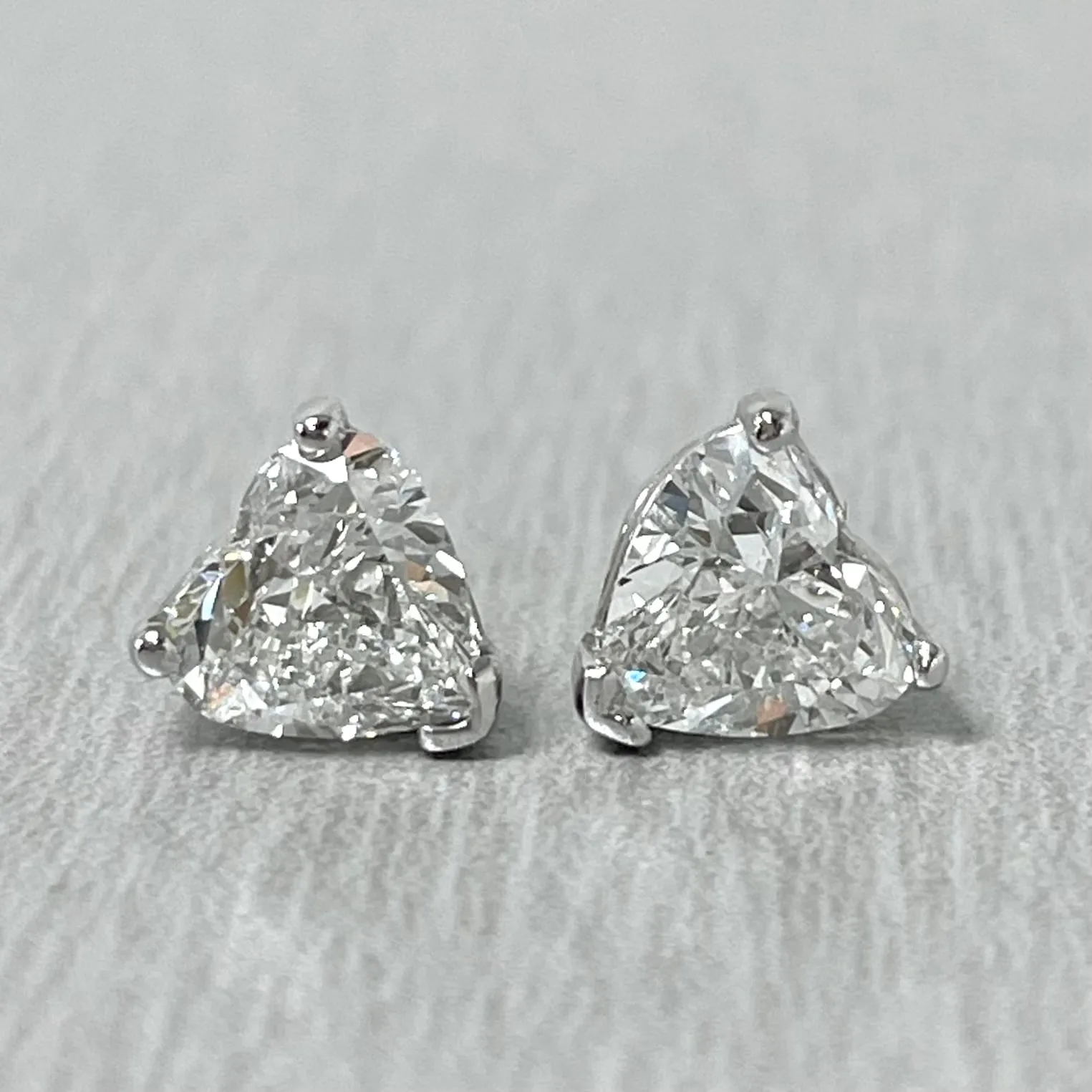 Heart Shape Solitaire Diamond Studs (2.00 ct HS GSI1 GIA Diamonds) in White Gold