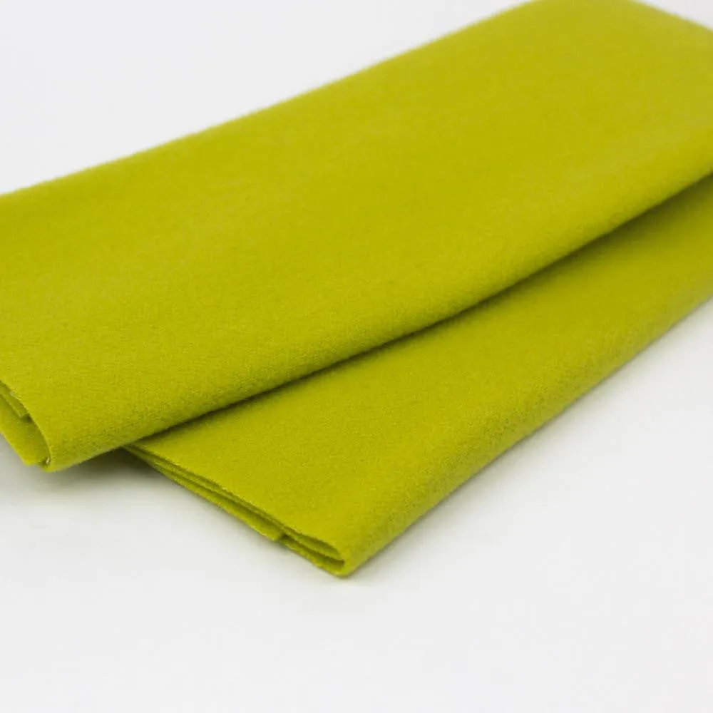 LN10 - Merino Wool Fabric Spring Leaf