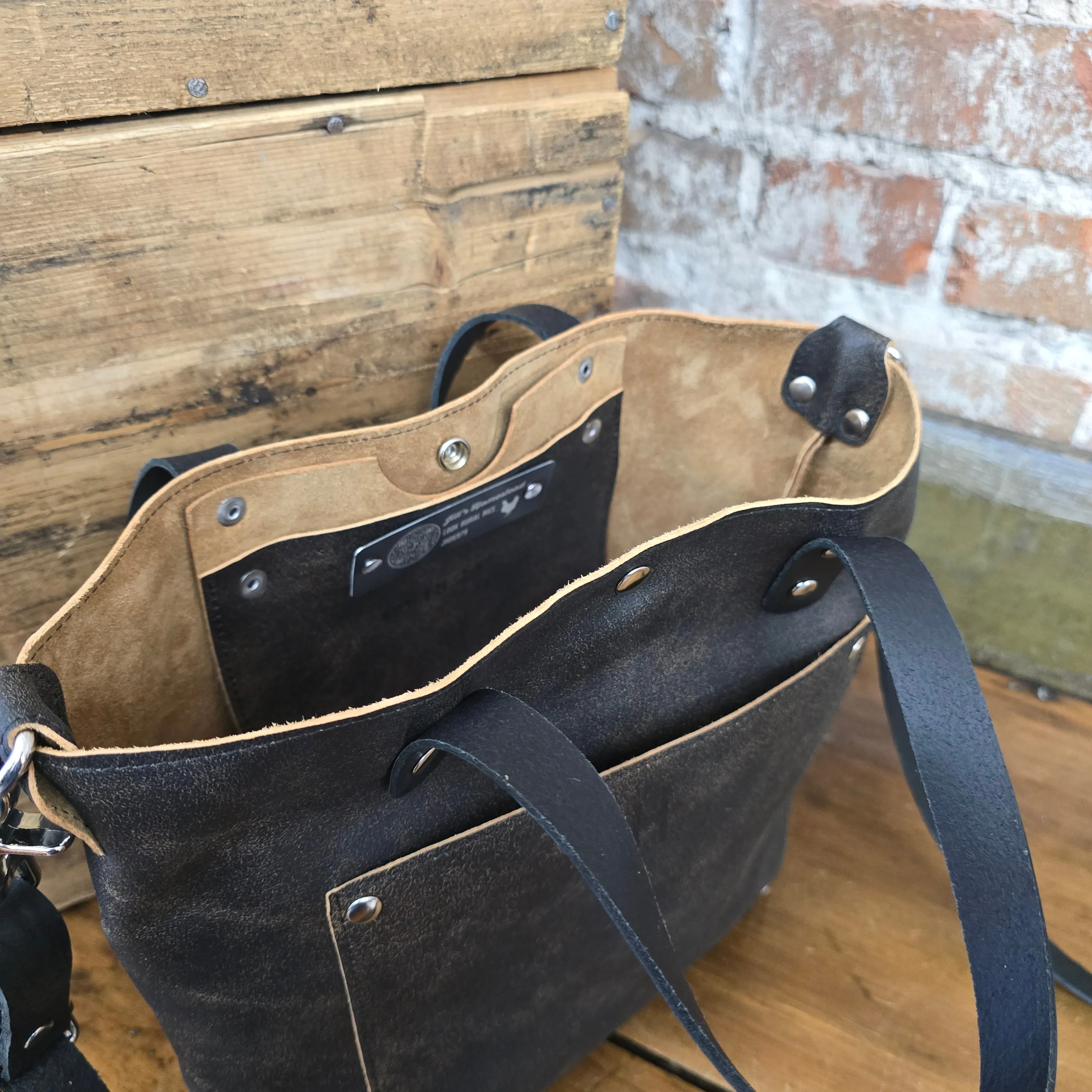 Shorty Tote - Black & Tan