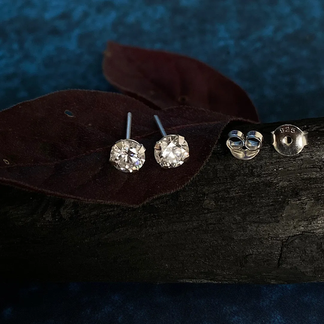 Small Zircon Ear Studs(5mm)